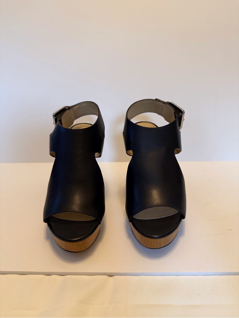 Michael Kors Josephine Black Leather Platform Wedges Size 6.5 NEW - Picture 4 of 9